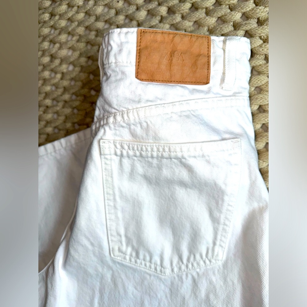 Zara Wide Leg White Jeans